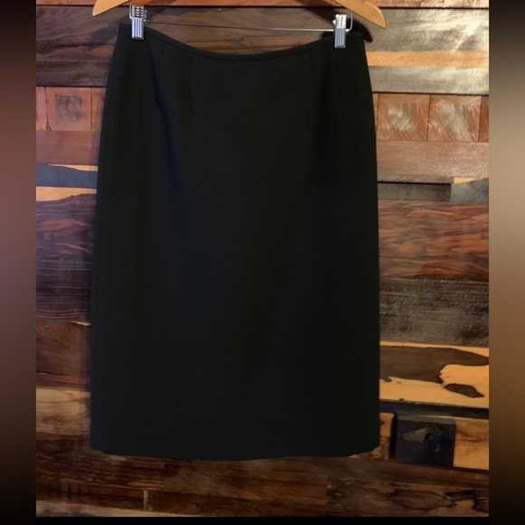 Kasper Size 8 Black Skirt with Earring Bonus - Picture 4 of 14